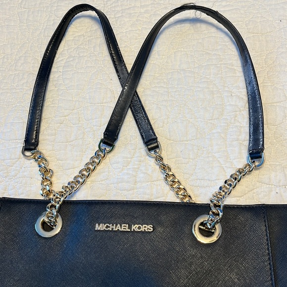 Michael Kors Jet Set Chain Leather Purse. Black with Chain Handles. - Picture 2 of 9